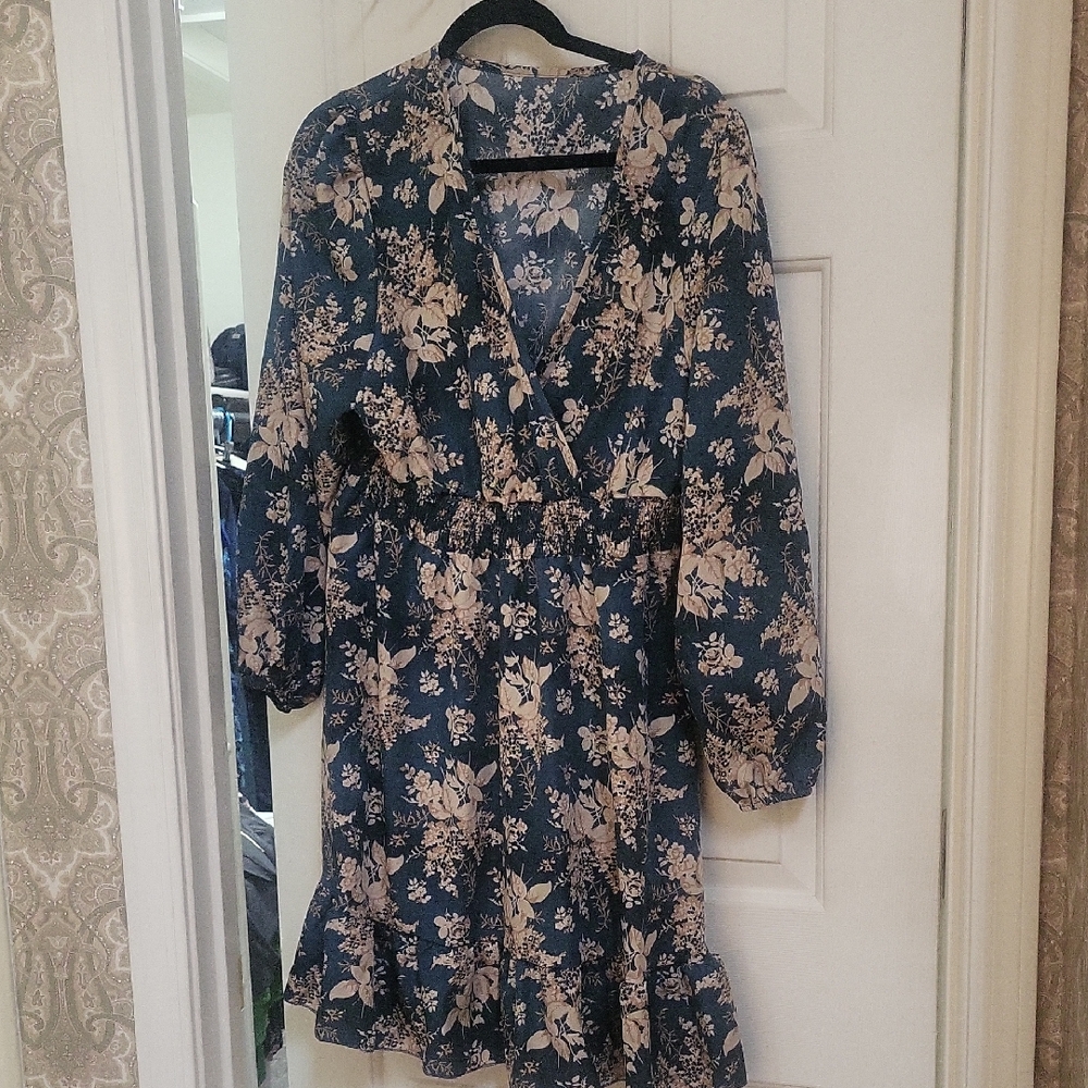 SHEIN Blue and Cream Floral Long Sleeve Dress